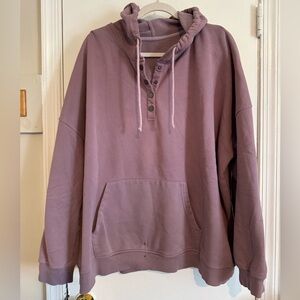 Women’s Sweatshirt with button collar and drawstring